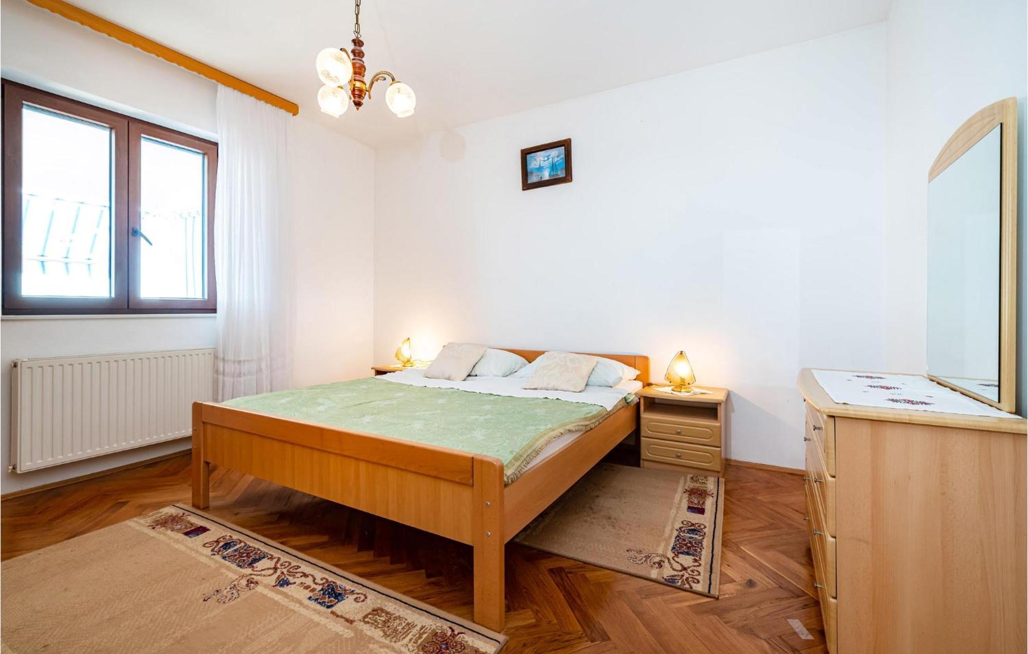 2 Bedroom Cozy Apartment In Zadar Luaran gambar